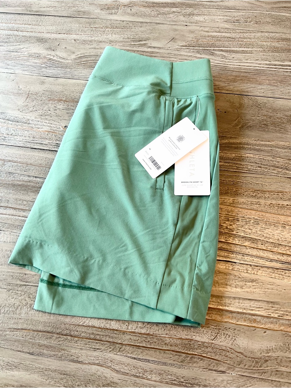 Athleta Brooklyn Skort – Size 16 | Sage Green | NWT | 16” Length